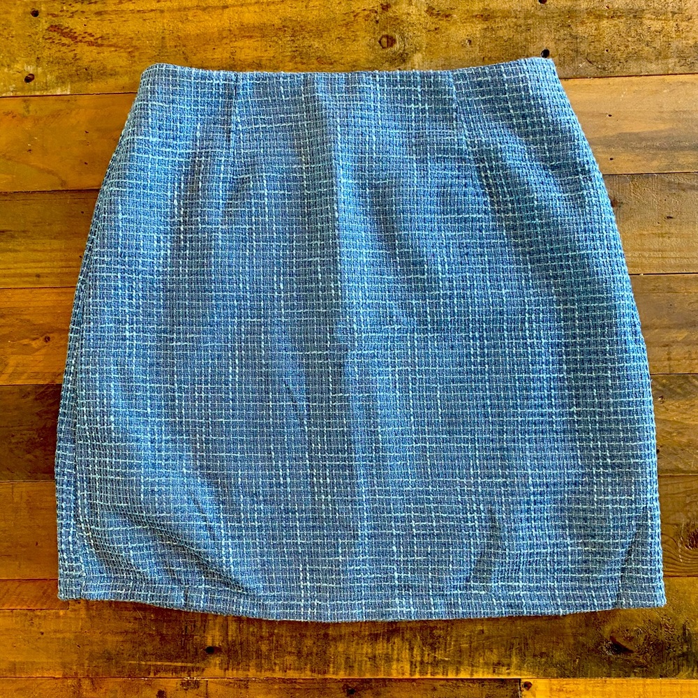 NWOT Pink Lily Tweed Blue Skirt- Brand New! Size Medium.